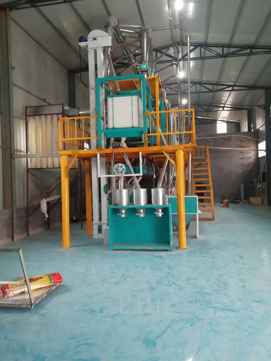 小型面粉成套設(shè)備 小型面粉成套設(shè)備